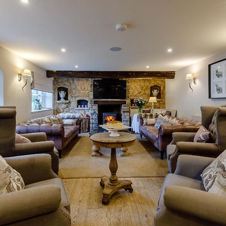The Grousemoor - North Wales Luxury 7 Bedroom Holiday Rental 란데글라 외부 사진